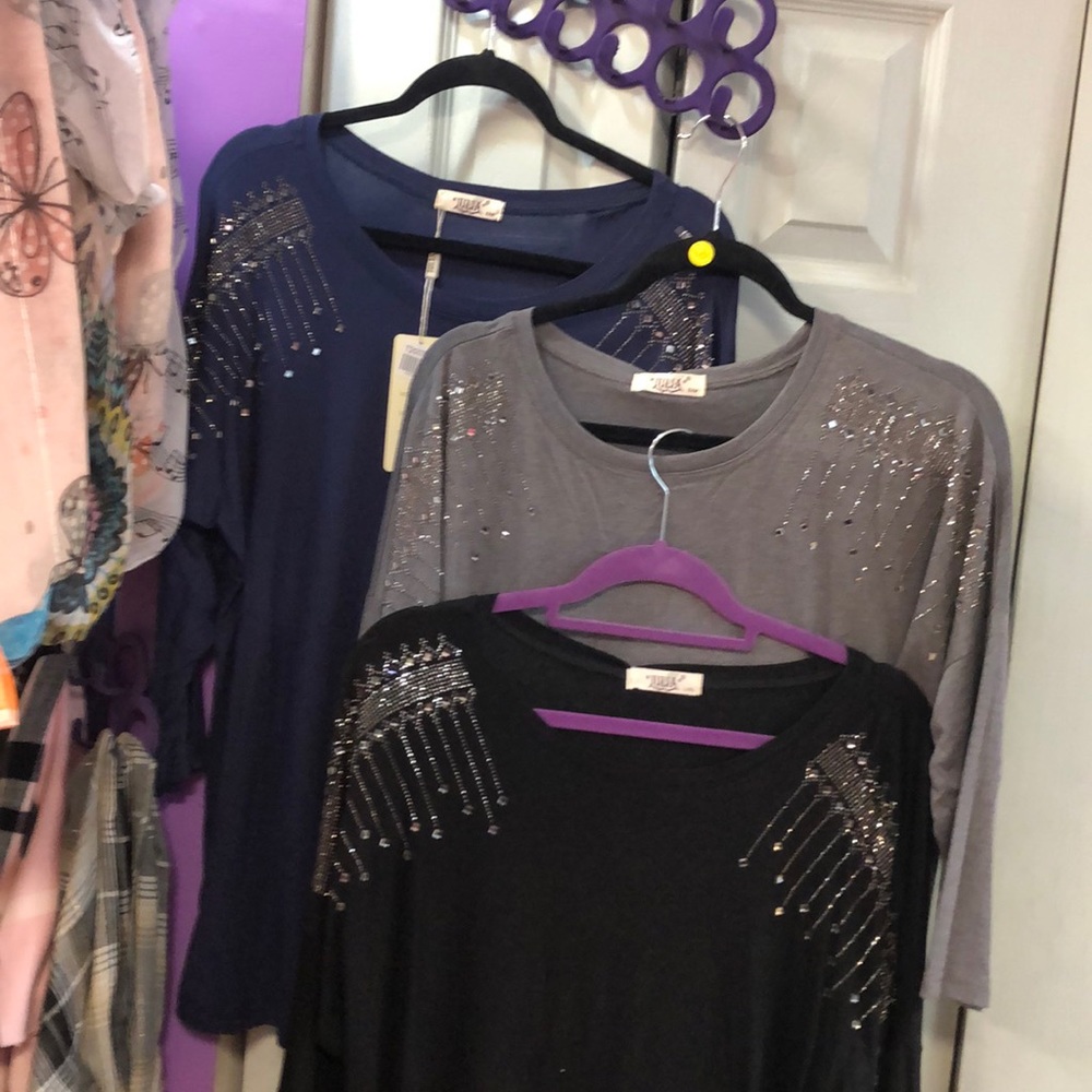Julia woman’s tops beautiful